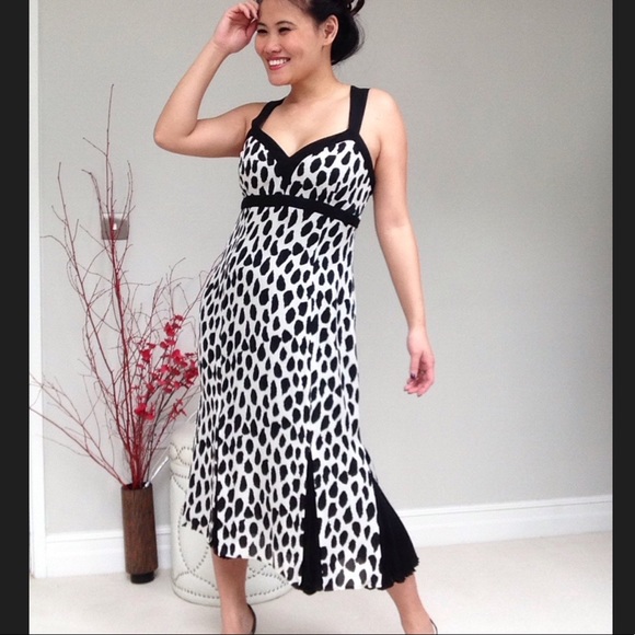 ✨Jaeger Black/White Sweetheart Accordion Dress✨ - Picture 6 of 6